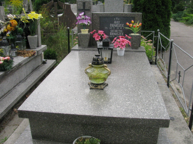 Grób Stanisław Piekarz