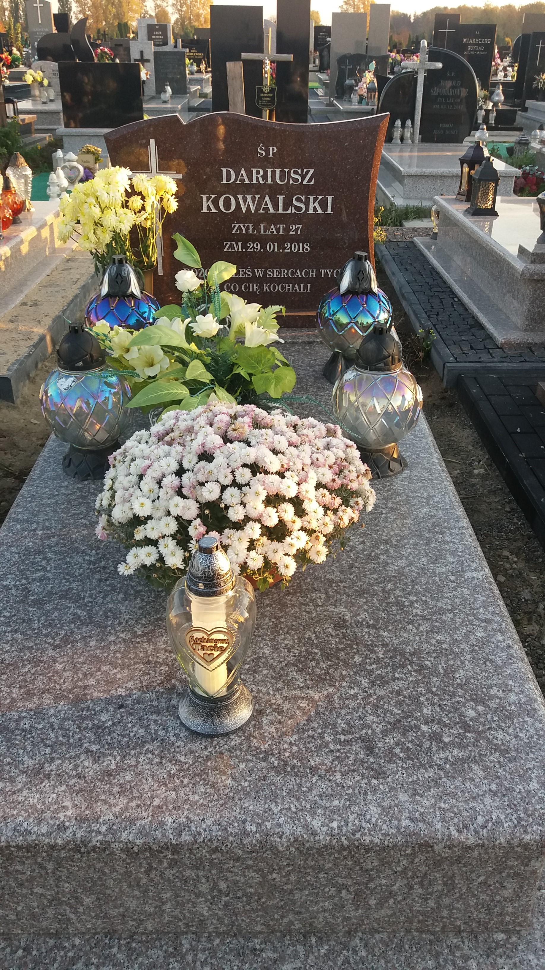 Grób Dariusz Kowalski