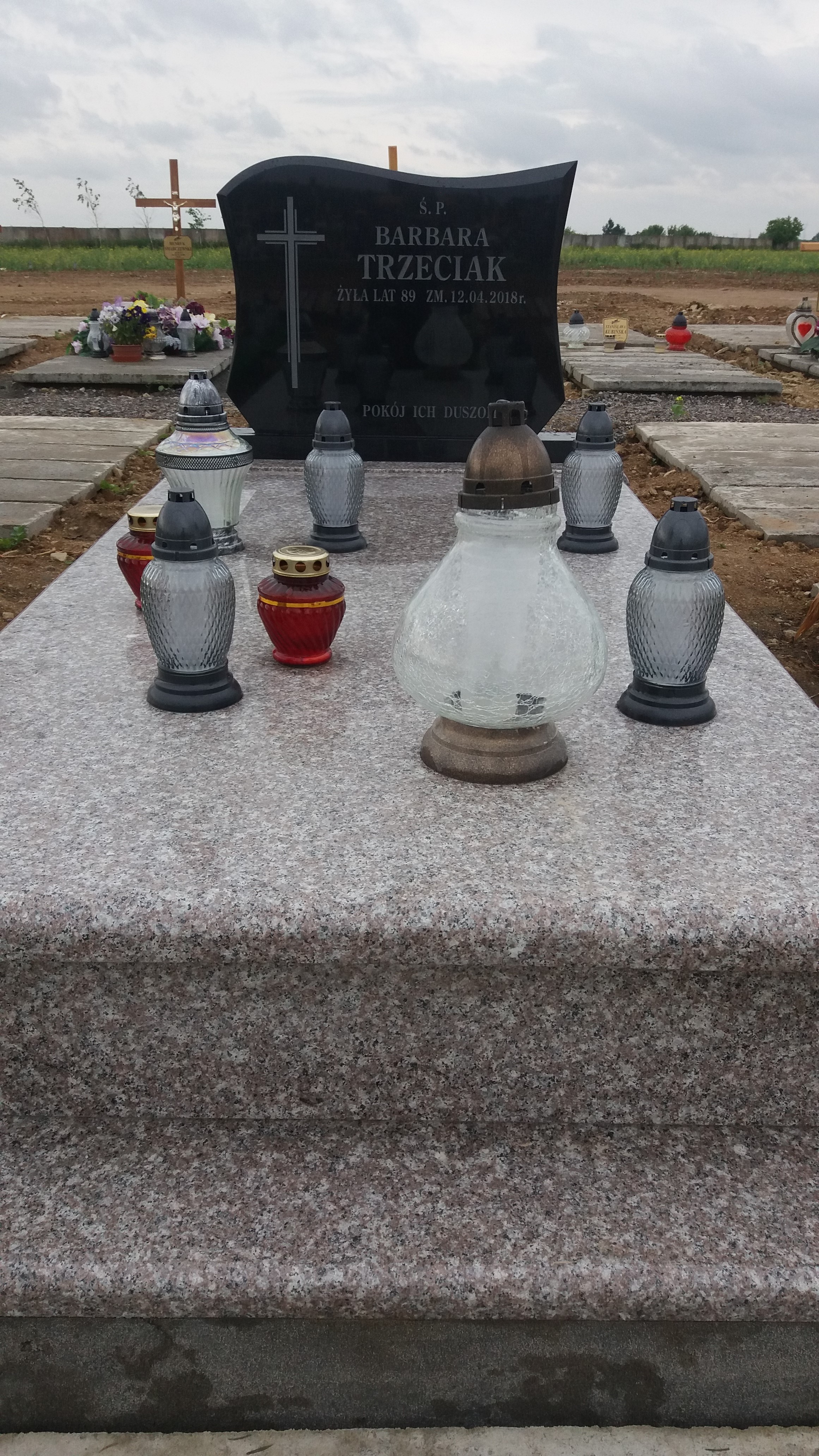 Grób Barbara Trzeciak
